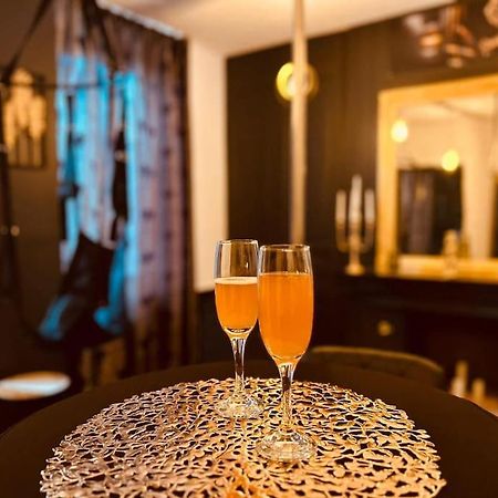 Love Room « L'Etreinte Doree » Illiers-Combray エクステリア 写真