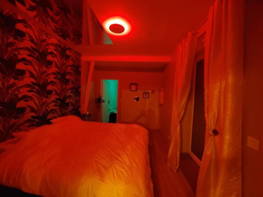 Love Room « L'Etreinte Doree » Illiers-Combray エクステリア 写真